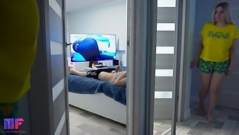 Daddy And Stepdaughter Engage In Voyeuristic Roleplay