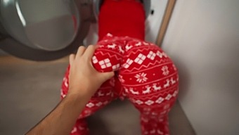 Pov View Of Step Mom'S Rough Ride In Washing Machine During Holiday Sex