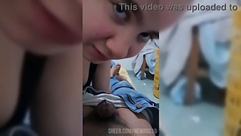 Výstřik Do Úst Vysokoškolačky Po Divoké Kolejní Párty. Celé Video Najdete Zde.