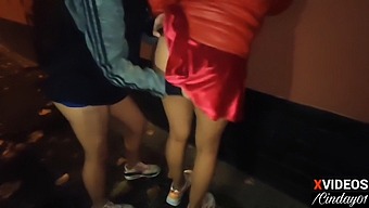 Due Donne Argentine Si Concedono Piacere Lesbo In Pubblico