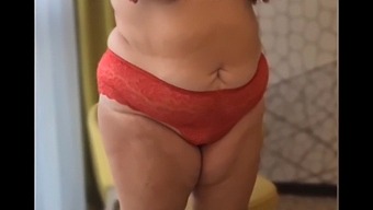 Solo Play And Anal Exploration With A Curvy Lady