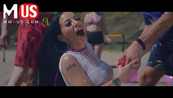 Islak Ve Vahşi: Morgan Lee, Khloe Kapri, Damon Dice Ve Jason Michaels Sıcak Jerkaoke'Da